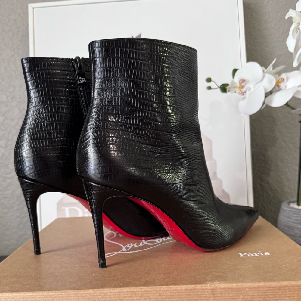 Christian Louboutin So Kate Booty Crocodile